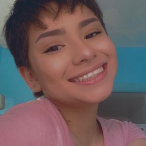 Meet your Posher, Joseline